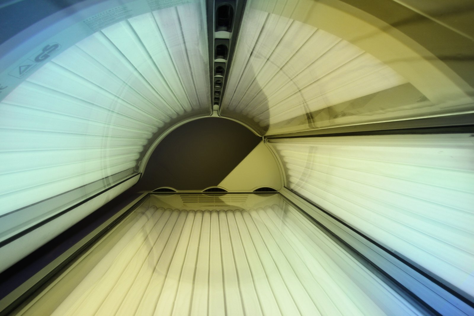 Leuchtröhren im Solarium